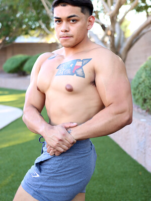 Bulky Marine George Silva Busts And Licks His Cum Off His Stomach!