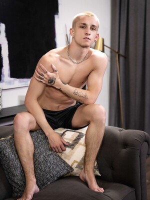 Jax, Theo Brady bareback fuck