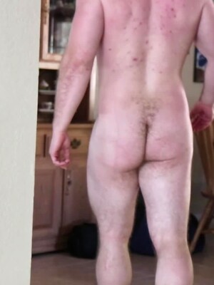 Hairy Bodybuilder Ryan Judd Jerks His COCK by Gayhoopla