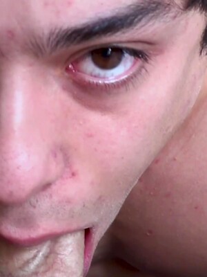 Young Athlete loved jerking off by Gayhoopla
